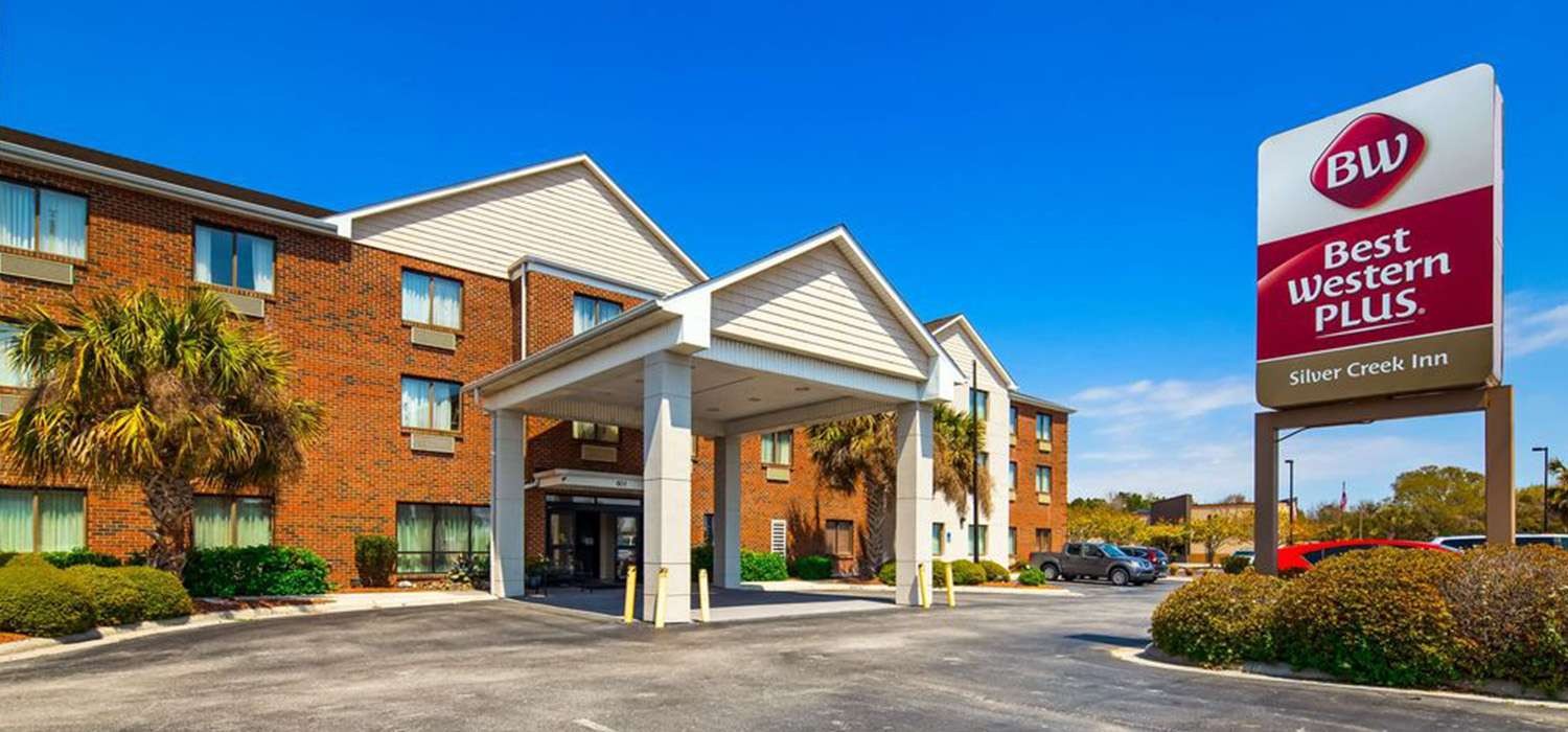 EXPERIENCE IMPRESSIVE AMENITIES, AND WELL-APPOINTEDGUEST ROOMS IN SWANSBORO, NORTH CAROLINA