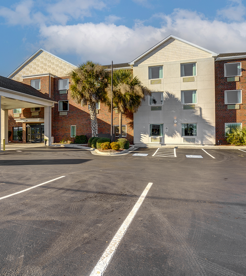 TAKE A CLOSER LOOK AT THE AMENITIES, AND ACCOMMODATIONSAT OUR BEST WESTERN HOTEL