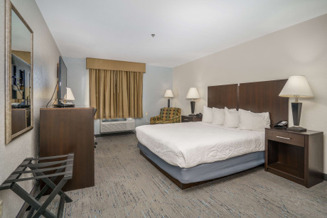 BEST WESTERN PLUS SWANSBORO - Bedroom