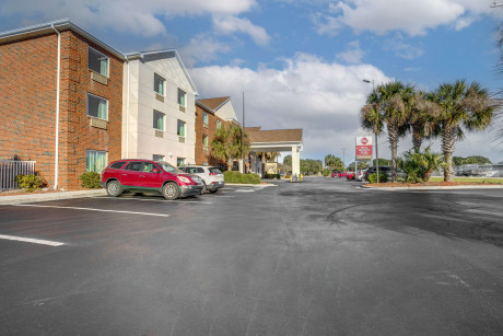 BEST WESTERN PLUS SWANSBORO - Exterior