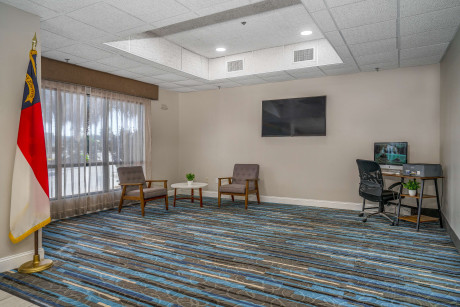 BEST WESTERN PLUS SWANSBORO - common area